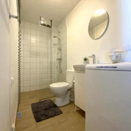Apartamentai Su Baseinu *